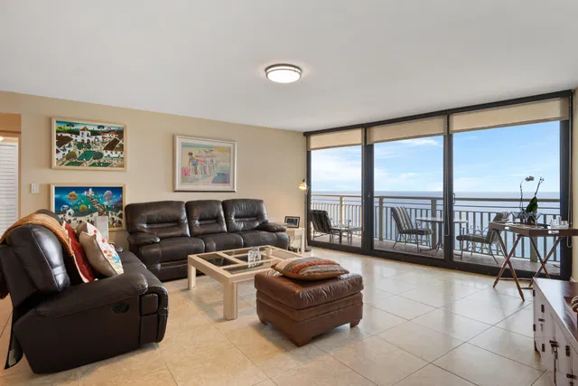 Tiara Singer Island Unit 41-D photo 2