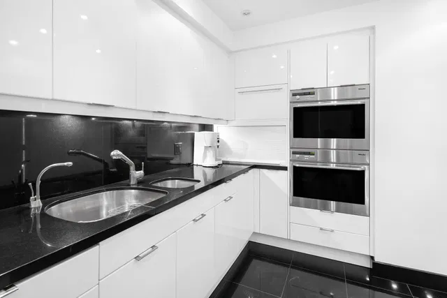 Sloan's Curve Palm Beach Unit 406n photo 16