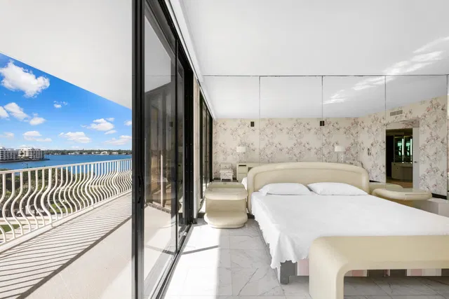 Sloan's Curve Palm Beach Unit 406n photo 18