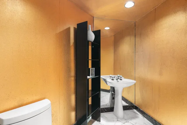 Sloan's Curve Palm Beach Unit 406n photo 27