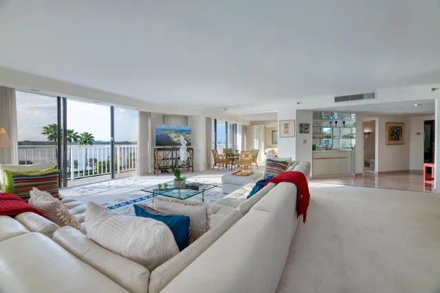 3170 S Ocean Boulevard #506s
