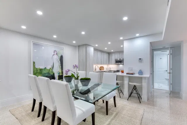 170 N Ocean Boulevard #208
