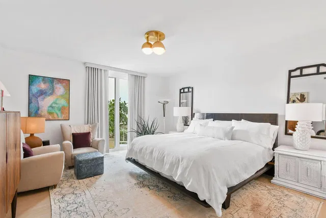 Winthrop House Condos Unit 401 photo 15