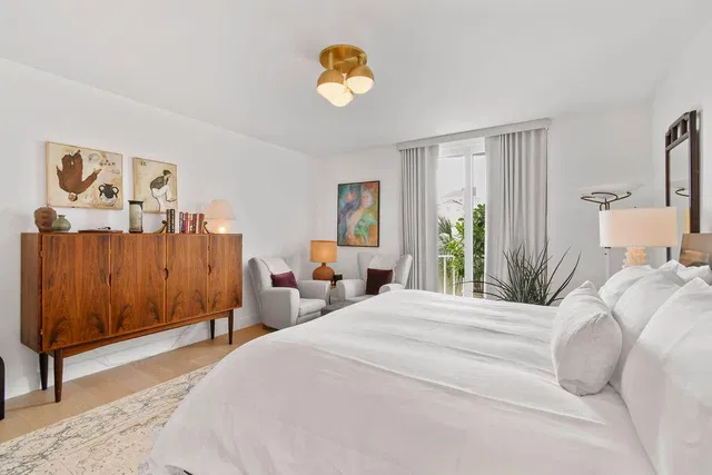 Winthrop House Condos Unit 401 photo 16