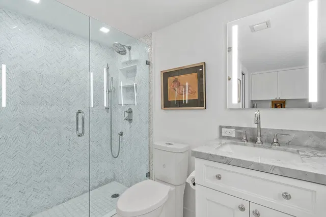 Winthrop House Condos Unit 401 photo 20