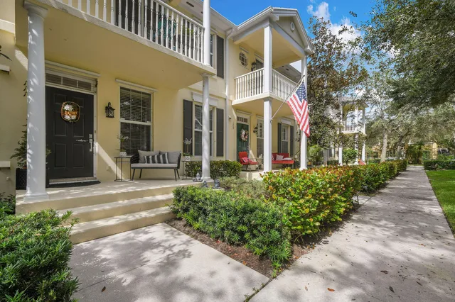 Charleston Court at Abacoa Residence photo 5