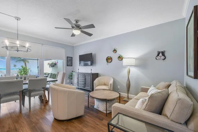 Charleston Court at Abacoa Residence photo 11