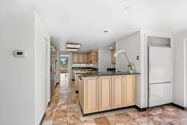 The Plaza of The Palm Beaches Unit Th2h photo 11