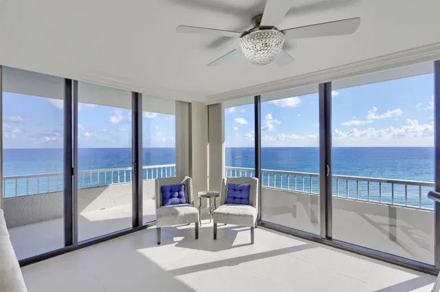 Water Glades Unit 16 A photo 6