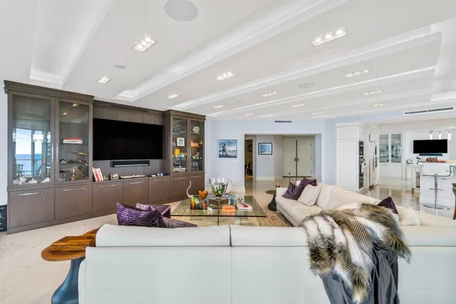Oceans Edge at Singer Island Unit 1401 photo 6