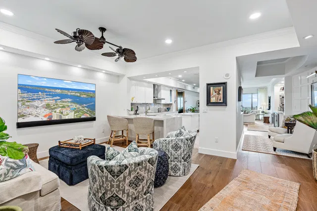 Esplanade Grande Unit 1102 photo 8