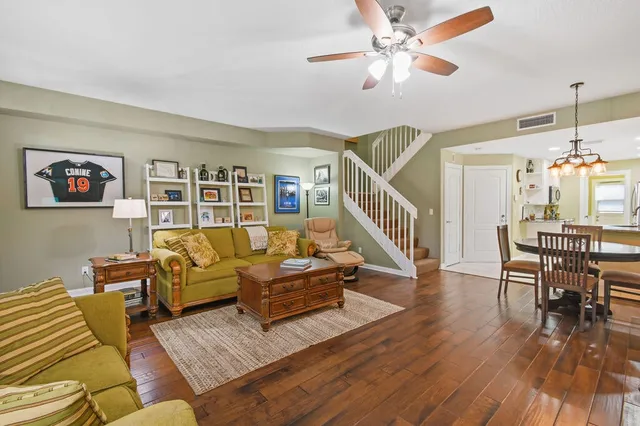 Charleston Court at Abacoa Residence photo 8