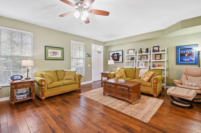 Charleston Court at Abacoa Residence photo 9