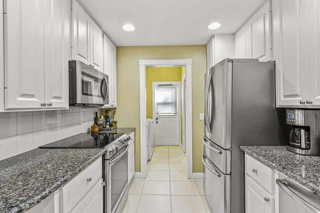 Charleston Court at Abacoa Residence photo 17