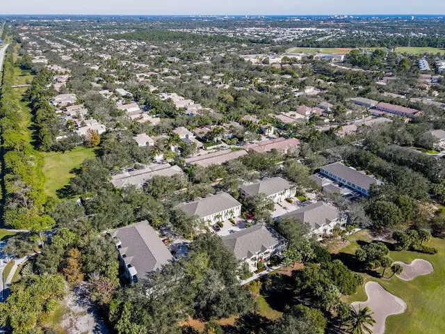 Charleston Court at Abacoa Residence photo 69