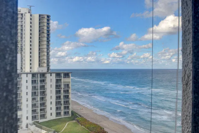 Eastpointe Singer Island Unit 10i photo 2