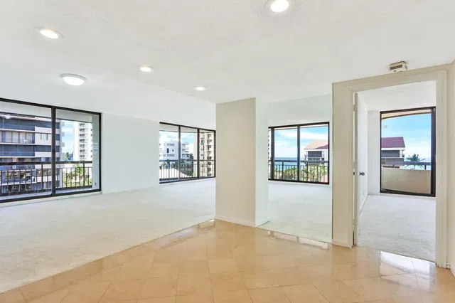 Martinique Singer Island Unit 401 photo 14