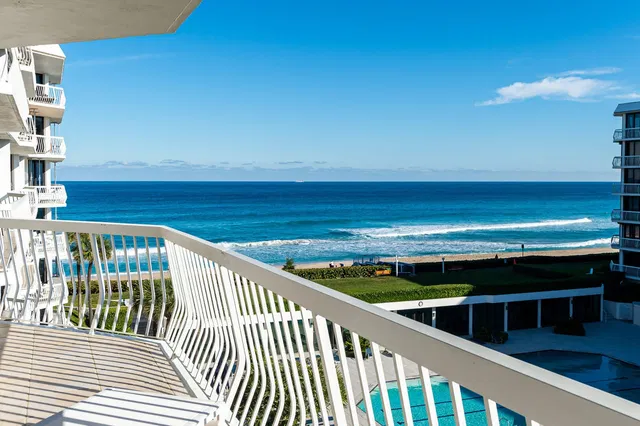 Sloan's Curve Palm Beach Unit 405n photo 9