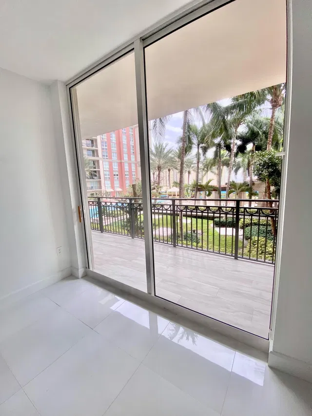 CityPlace South Tower Unit 1019 photo 6