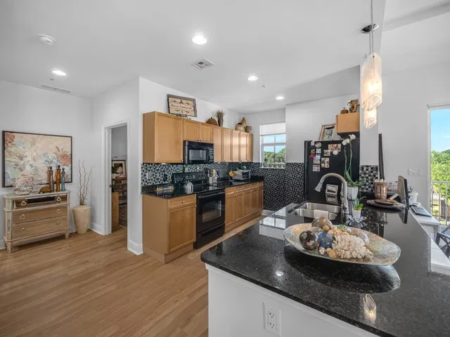 Flagler Landing Unit 306 photo 6