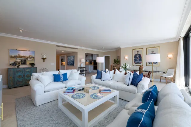 Sloan's Curve Palm Beach Unit 307s photo 7