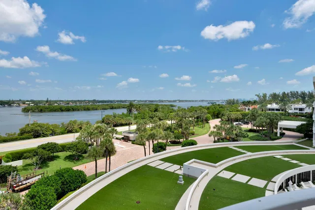 Sloan's Curve Palm Beach Unit 307s photo 26