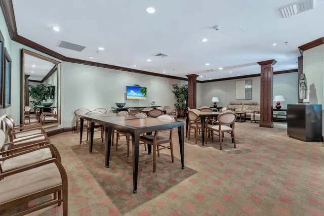 Sloan's Curve Palm Beach Unit 307s photo 30