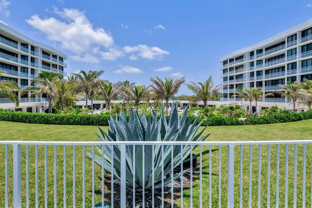 Sloan's Curve Palm Beach Unit 307s photo 36