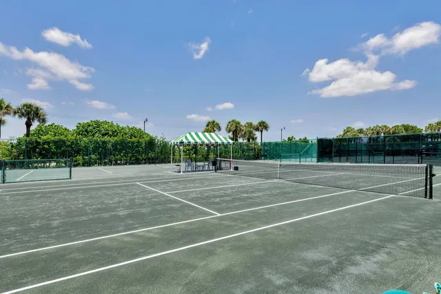 Sloan's Curve Palm Beach Unit 307s photo 37