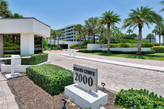Sloan's Curve Palm Beach Unit 307s photo 39