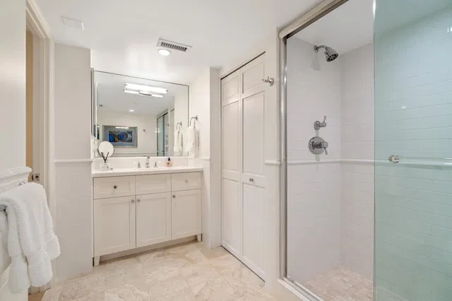 330 Cocoanut Row Unit 4a & 4d photo 20