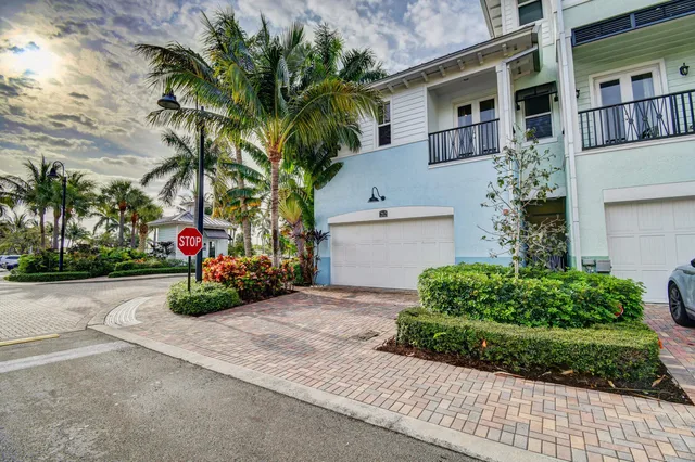 Latitude Delray Residence photo 3