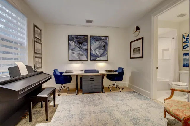 Magnolia Court Residence photo 4
