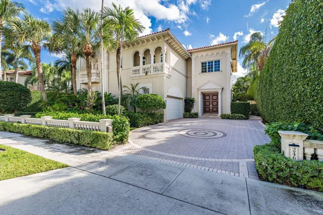 246 Everglade Avenue