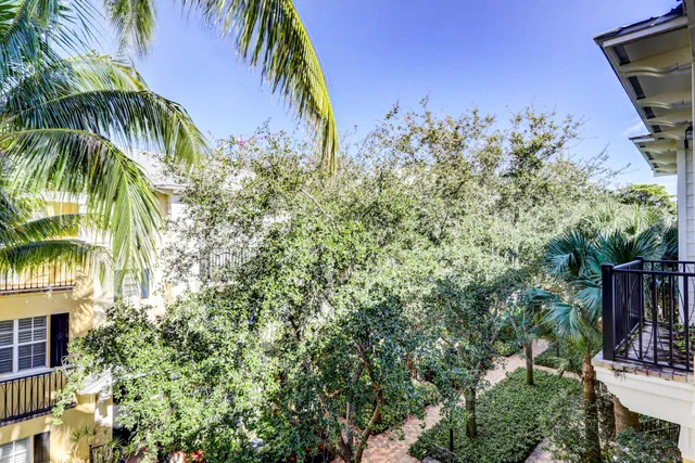 Magnolia Court Residence photo 53