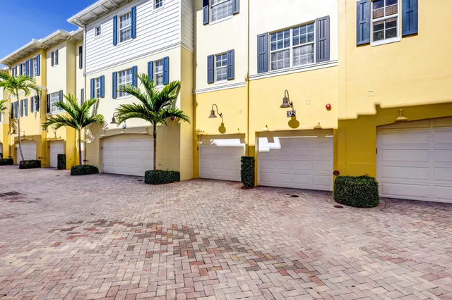 Magnolia Court Residence photo 57