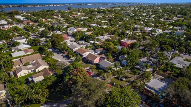 SoSo West Palm Beach Residence photo 2