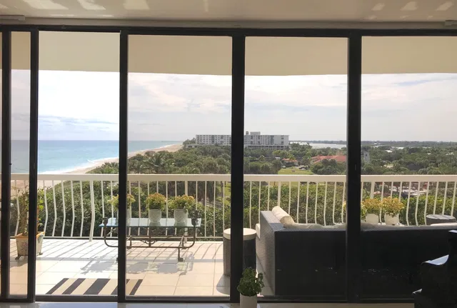 Sloan's Curve Palm Beach Unit 507s photo 2
