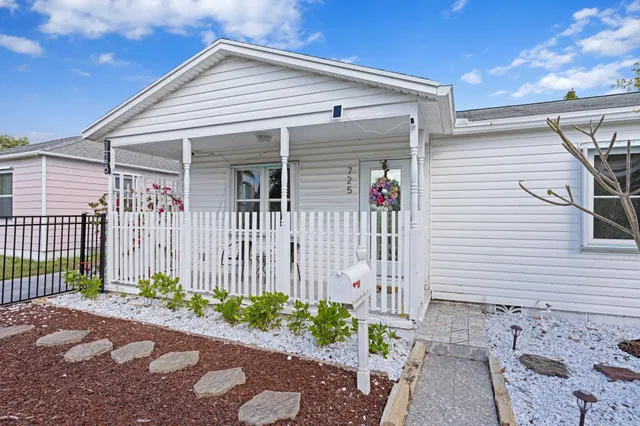 West Palm Beach Residence photo 3