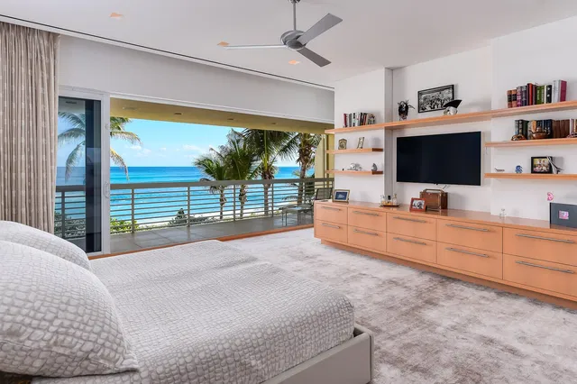 Sloan's Curve Palm Beach Residence photo 18