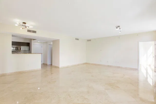 CityPlace South Tower Unit 1013 photo 4