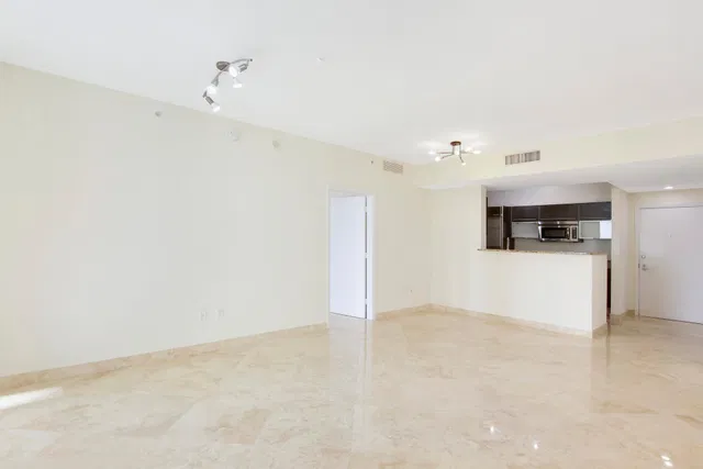 CityPlace South Tower Unit 1013 photo 7
