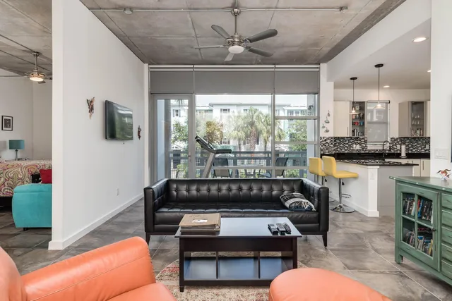 The Meridian Unit 210 photo 8