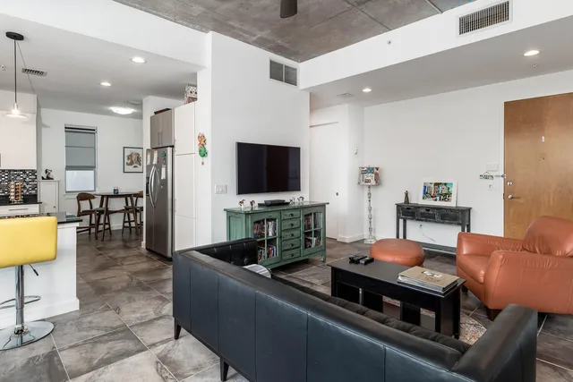The Meridian Unit 210 photo 10