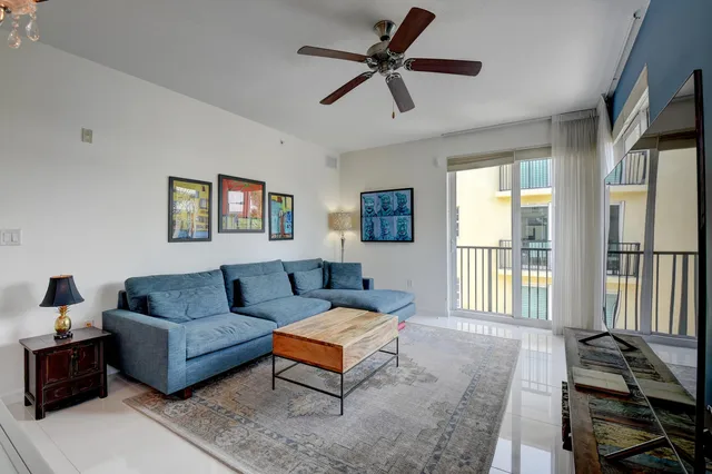 The Astor Unit 415 photo 6