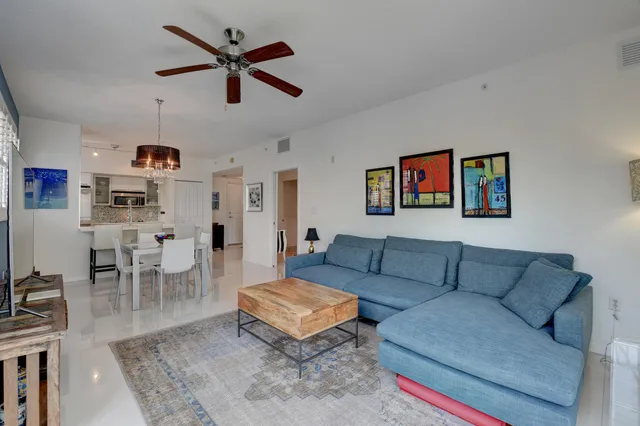 The Astor Unit 415 photo 7