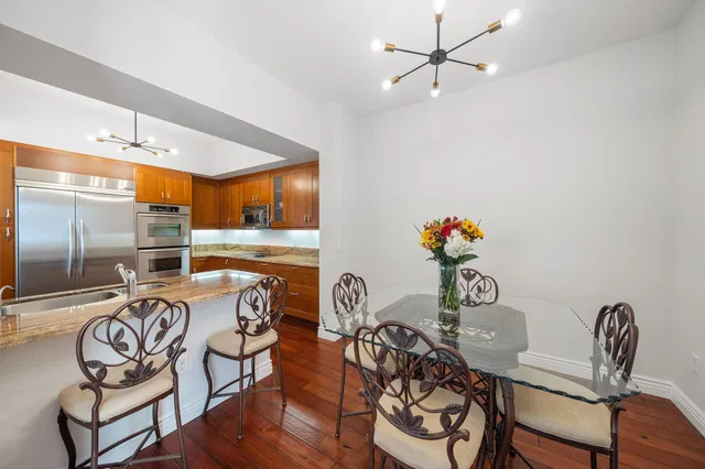 Esplanade Grande Unit 501 photo 9