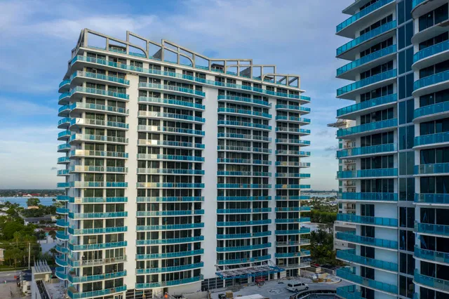 Amrit Ocean Resort & Residences Unit 1904-P photo 7