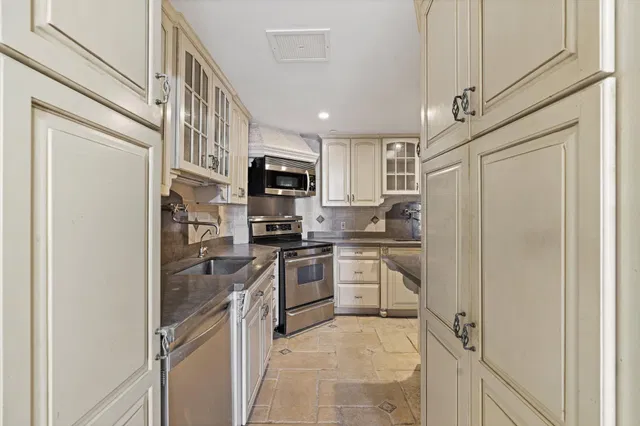 Palm Beach Biltmore Unit 308/309 photo 8