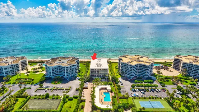 Emeraude Palm Beach Unit 304 photo 2